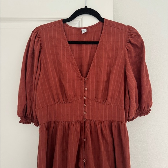 Old Navy women’s Fit & Flare Puff-Sleeve Dobby rust colored Midi Dress LARGE - Picture 3 of 6